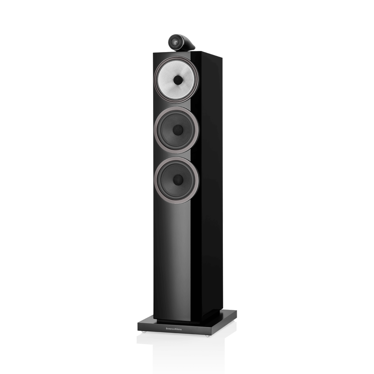 Der Bowers & Wilkins 703 S3 Standlautsprecher Stück ist ein hoher, schwarzer Standlautsprecher mit Tweeter-on-Top, Aerofoil-Profil-Tieftöner und einem entkoppelten FST™ Continuum-Mitteltöner vor einem schlichten Hintergrund.