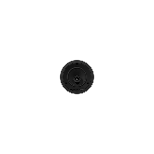 Ein rundes weißes Bowers & Wilkins CCM664 Deckeneinbaulautsprecher-Stück steht mittig auf einem schlichten schwarzen Hintergrund, von oben fotografiert.