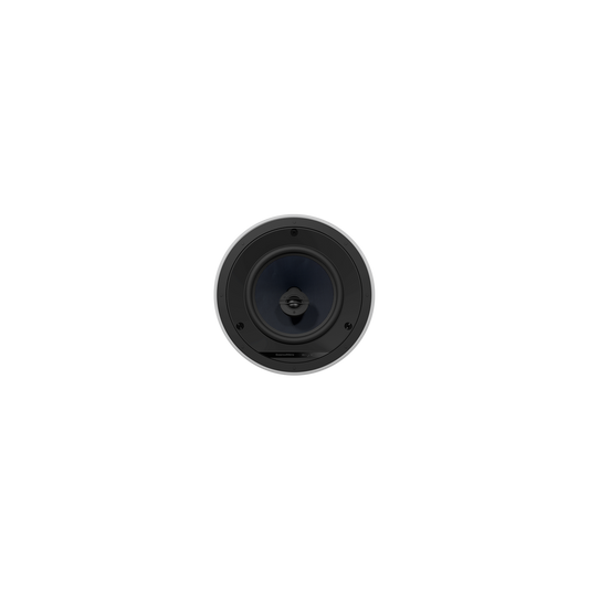 Ein weißer Bowers & Wilkins CCM682 Deckeneinbaulautsprecher Stück ist in einer weißen Decke montiert, direkt von unten betrachtet, mit Schatten, die den Kontrast um den Einbaulautsprecher erhöhen.