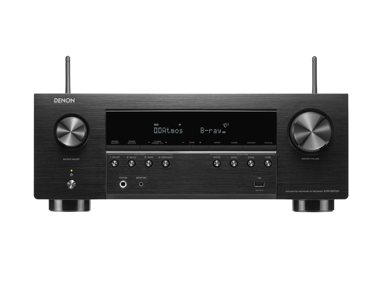Frontansicht des Denon AVR-S970H AV-Receivers in Schwarz mit Dolby Atmos auf dem Display, zwei großen Reglern, verschiedenen Tasten und Eingangsanschlüssen, rückseitigen Antennen, 8K-Videounterstützung und HEOS® Built-in Streaming.