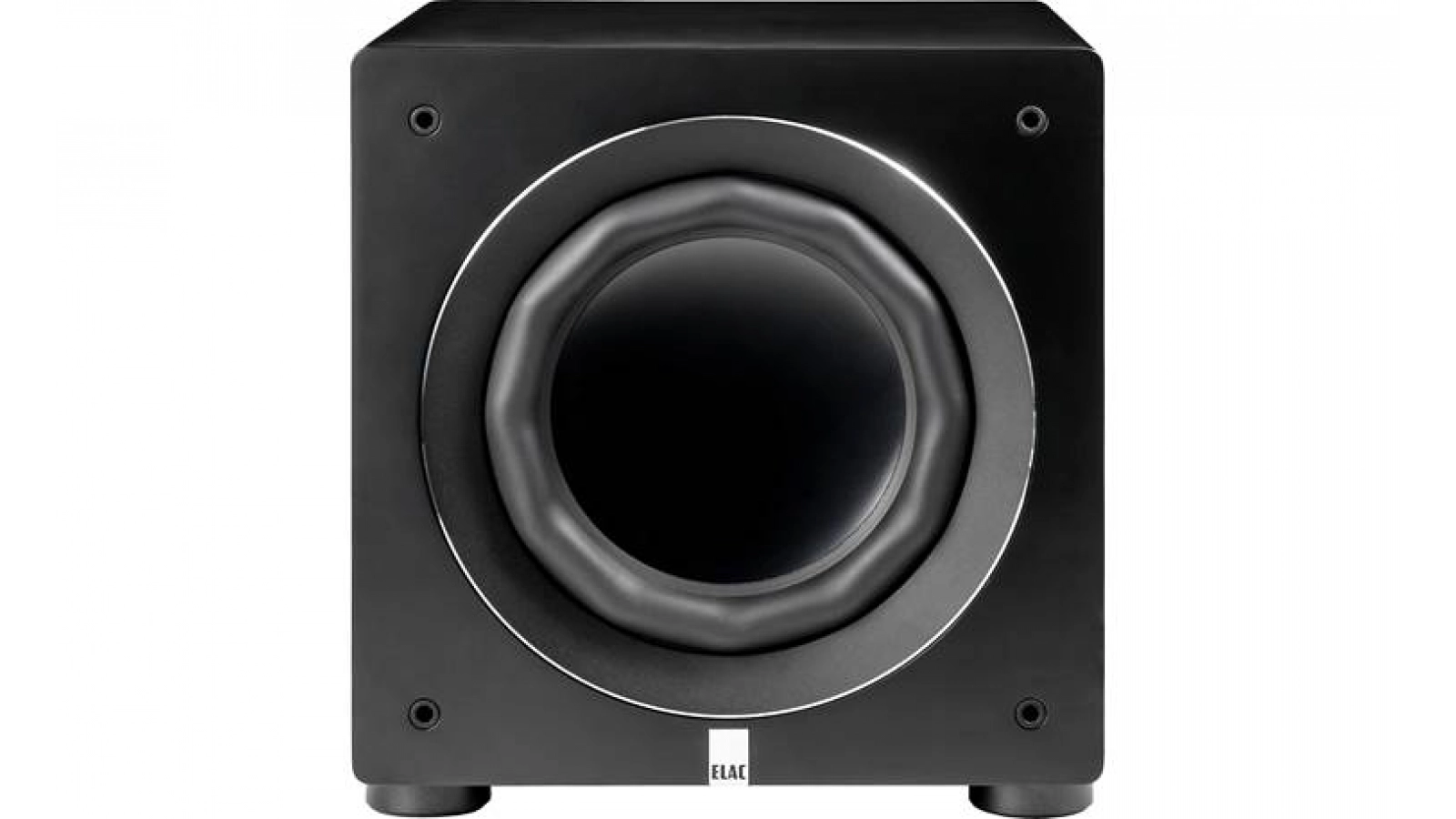 Frontansicht des Elac RS700 Subwoofers in Satin Black mit kreisförmigem, dezent geriffeltem Rand um die Lautsprechermembran, App-Steuerungsfunktionen und dem ELAC-Logo in der unteren Mitte der Frontplatte.