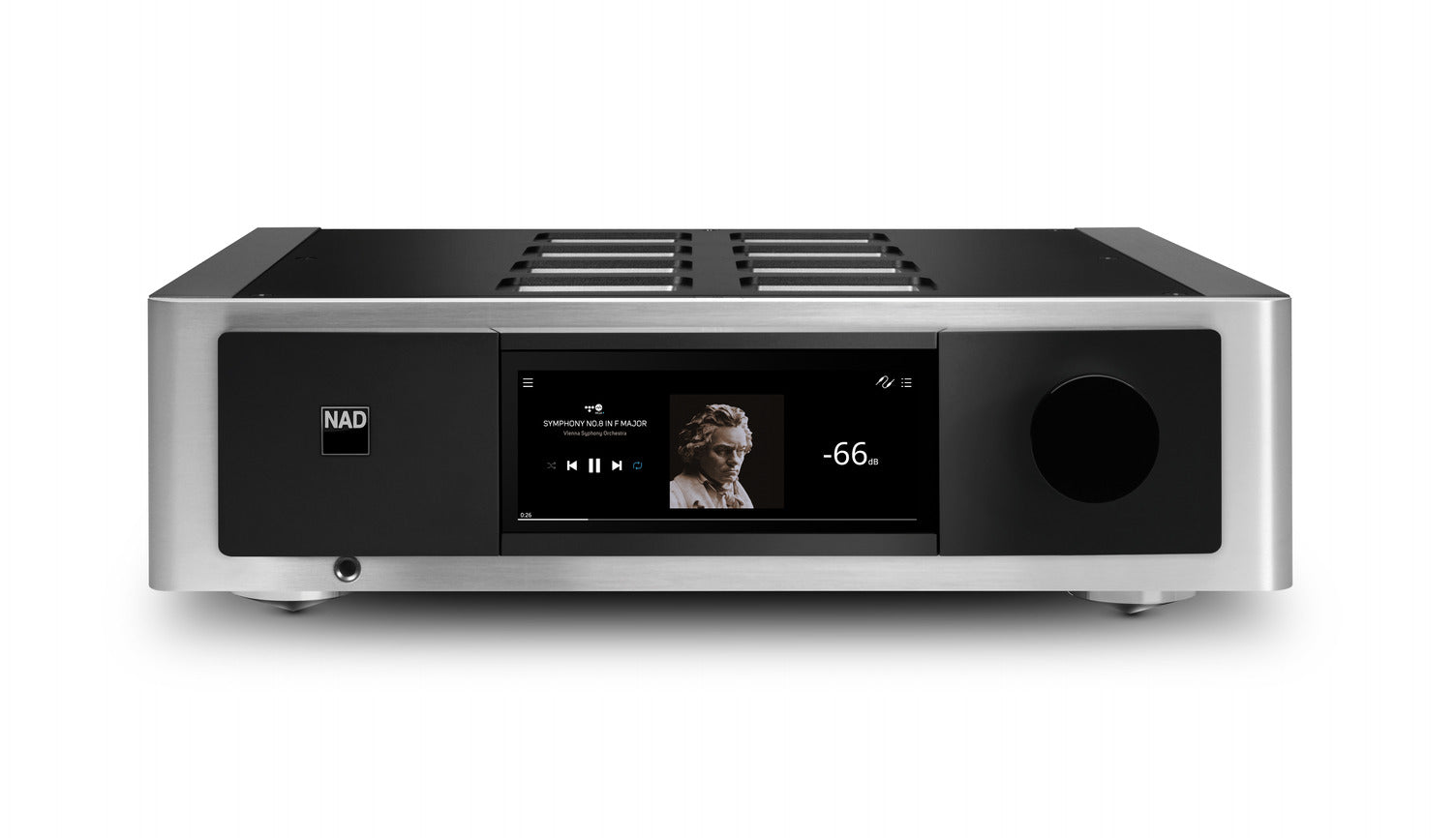 Der NAD M33 BluOS Streaming-Vollverstärker besticht durch sein modernes silbernes und schwarzes Design mit einem zentralen digitalen Display für Musikwiedergabe, Albumcover, Lautstärke und Bedienelemente, die alle von der Purifi Eigentakt™-Technologie unterstützt werden.