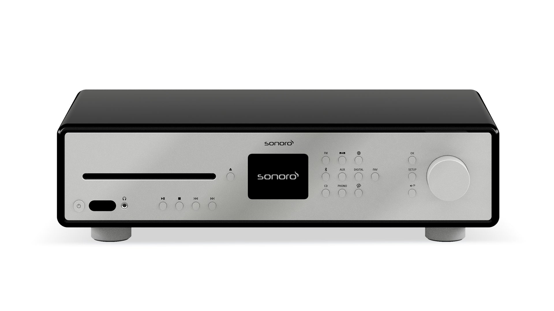 Der Sonoro Maestro Verstärker besticht durch sein modernes Design mit silberner Frontplatte, zentralem schwarzem Display, verschiedenen Tasten, CD-Einschub auf der linken Seite und einem großen Lautstärkeregler auf der rechten Seite.