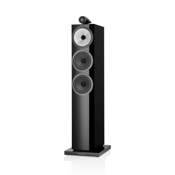Der Bowers & Wilkins 703 S3 Standlautsprecher Stück ist ein hoher, schwarzer Standlautsprecher mit Tweeter-on-Top, Aerofoil-Profil-Tieftöner und einem entkoppelten FST™ Continuum-Mitteltöner vor einem schlichten Hintergrund.