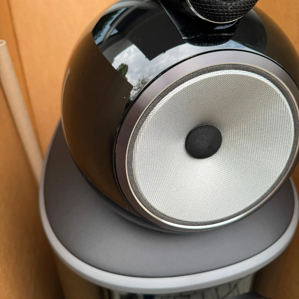 Bowers & Wilkins 801 D4 Floorstanding Speakers Pair B-Stock