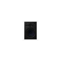 Ein weißer Bowers & Wilkins CWM663 Wandeinbaulautsprecher mit rundem Woofer und kleinem Tweeter, entworfen für kristallklaren Klang und präzises Klangerlebnis.
