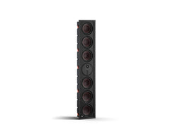 Der Dali PHANTOM M-675 Einbaulautsprecher Stück ist ein hoher, rechteckiger weißer High End-Wandeinbaulautsprecher mit vertikal angeordneten runden Chassis - ideal für Heimkinoinstallationen und liefert satten Mehrkanalsound, dargestellt vor einem schlichten weißen Hintergrund.