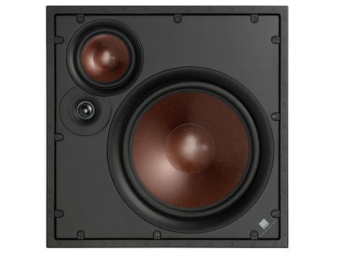 Eine Nahaufnahme des Dali PHANTOM H-120 Einbaulautsprechers Stück in Weiß, der mit seinen drei runden Komponenten - Tief-, Mittel- und Hochtöner - in einem weißen Rahmen für beste Klangqualität in Heimkino-Konfigurationen sorgt.