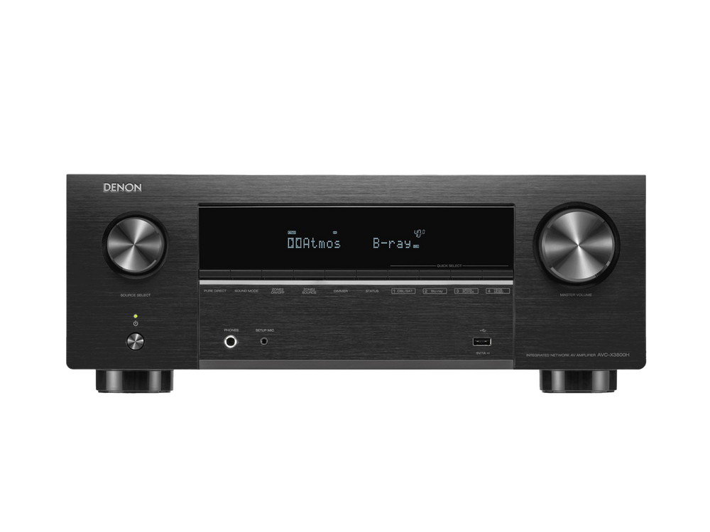 Frontansicht des Denon AVC-X3800H AV-Receivers in Schwarz mit gebürstetem Metall-Finish, zwei großen Drehreglern, digitalem Display mit Dolby Atmos B-ray und HEOS Built-in, sowie Bedientasten für ein immersives Heimkino-Erlebnis.