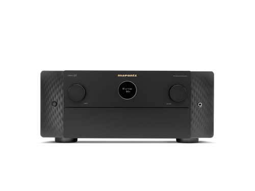 Frontansicht des Marantz Cinema 40 AV-Receivers in Schwarz mit zentralem, rundem Display, zwei großen Bedienknöpfen, glatten, strukturierten Panelkanten und fortschrittlichem Heimkino-Audio mit Dolby Atmos-Unterstützung.