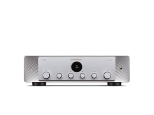 Ein Marantz Model 30 Verstärker in Silber-Gold mit mittigem Display, fünf Reglern und zwei Tasten, ausgestattet mit HDAM-SA3-Technologie für musikalischen Klang, vor neutralem Hintergrund.