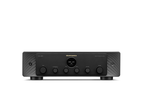 Frontansicht eines Marantz Model 40n Verstärkers in Schwarz mit mehreren Reglern, Eingangswahlschalter und goldenem Branding oben in der Mitte auf einem schlichten weißen Hintergrund.