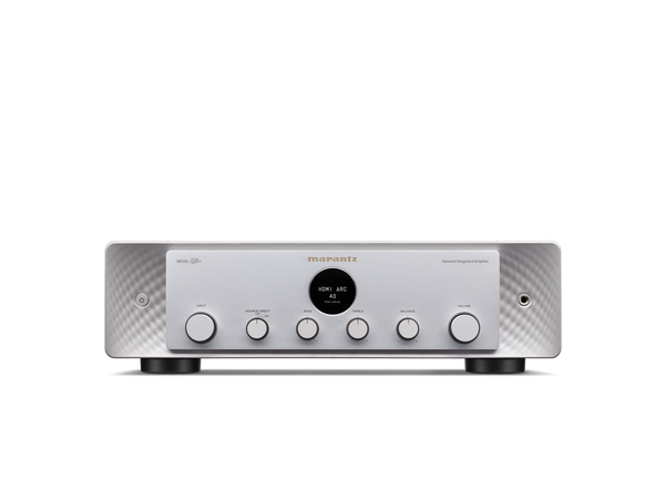 Frontansicht des Marantz Model 40n Verstärker in Silber-Gold mit digitaler Anzeige, fünf Reglern, zwei Tasten und fortschrittlichen HDAMs, mit einem schlanken, modernen Design.