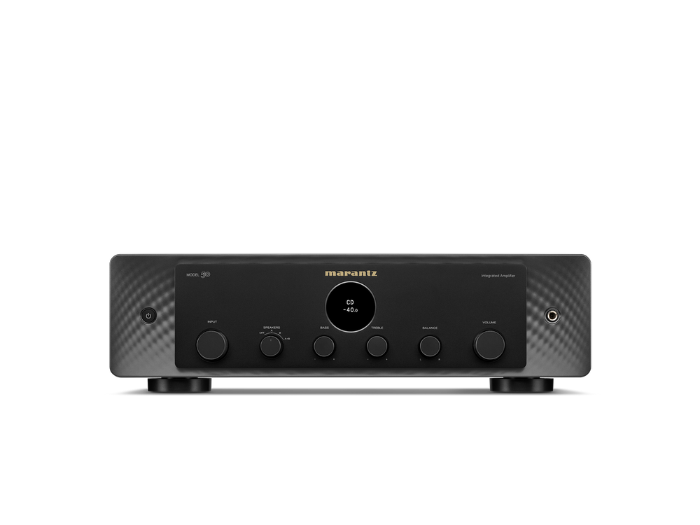 Frontansicht des Marantz Model 50 Verstärkers in Schwarz, der das klassische Audiogeräte-Design mit zentralem Display, runden Bedienknöpfen, Tasten und Kopfhöreranschluss rechts hervorhebt.