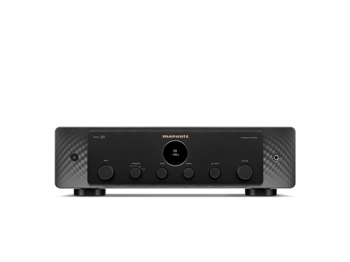 Frontansicht des Marantz Model 50 Verstärkers in Schwarz, der das klassische Audiogeräte-Design mit zentralem Display, runden Bedienknöpfen, Tasten und Kopfhöreranschluss rechts hervorhebt.